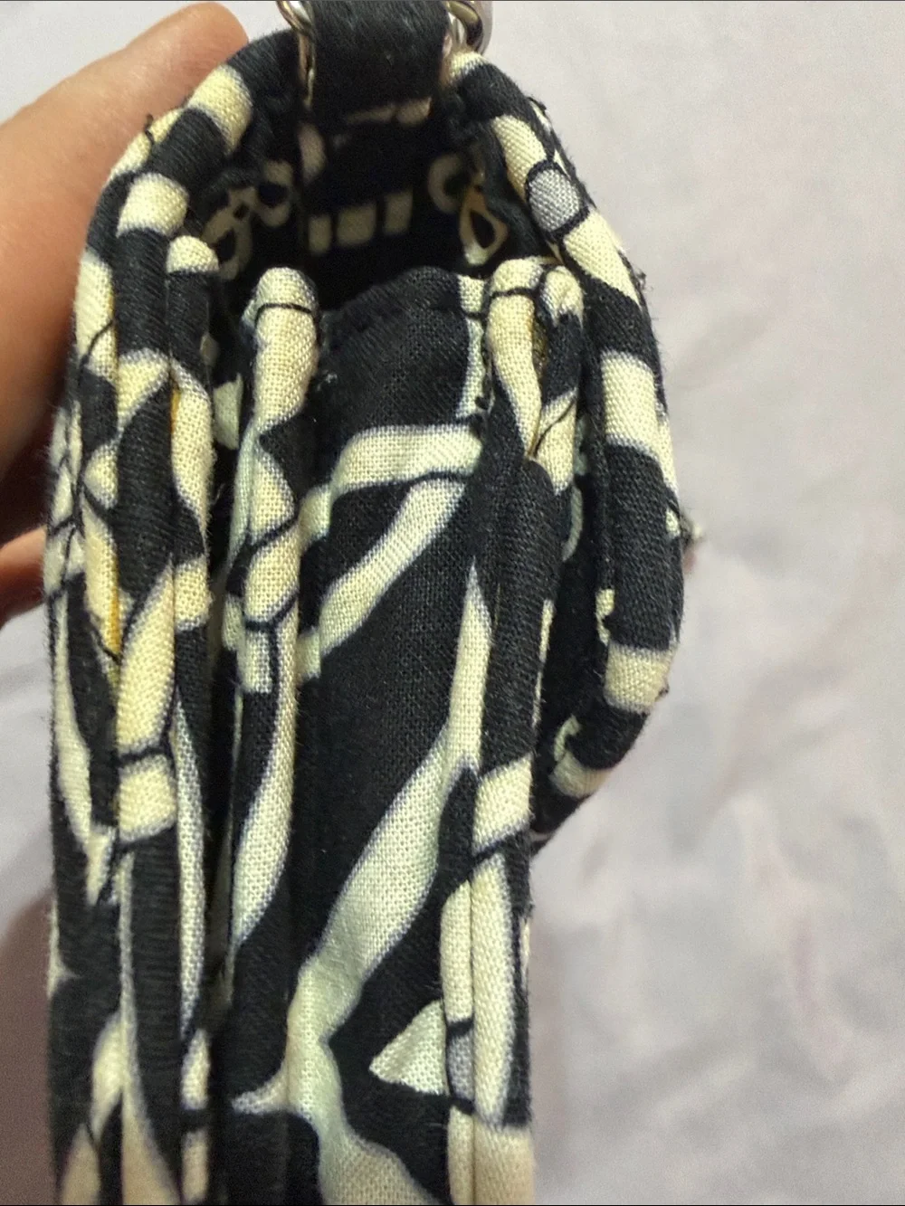 Vera Bradley”Night and Day”Smartphone Wristlet Wallet -Turn-Lock -Retired 2010